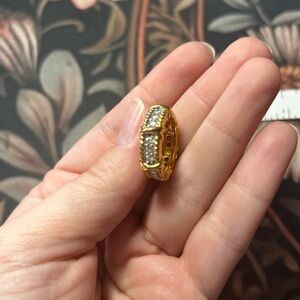 JBK Jackie Kennedy Unity Ring | Camrose&Kross | Swarovski Crystals Eternity Band